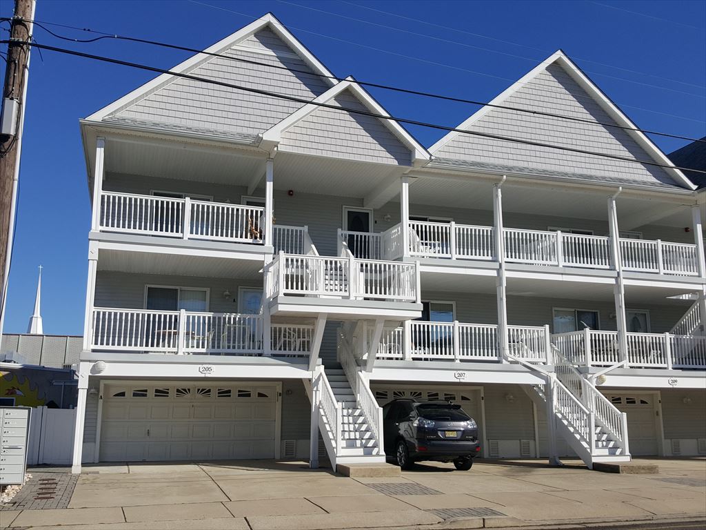 Wildwood Rentals At 205 East Andrews Avenue Island Realty