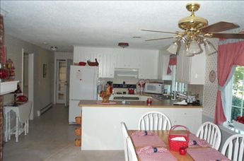 Kitchen/Dining area