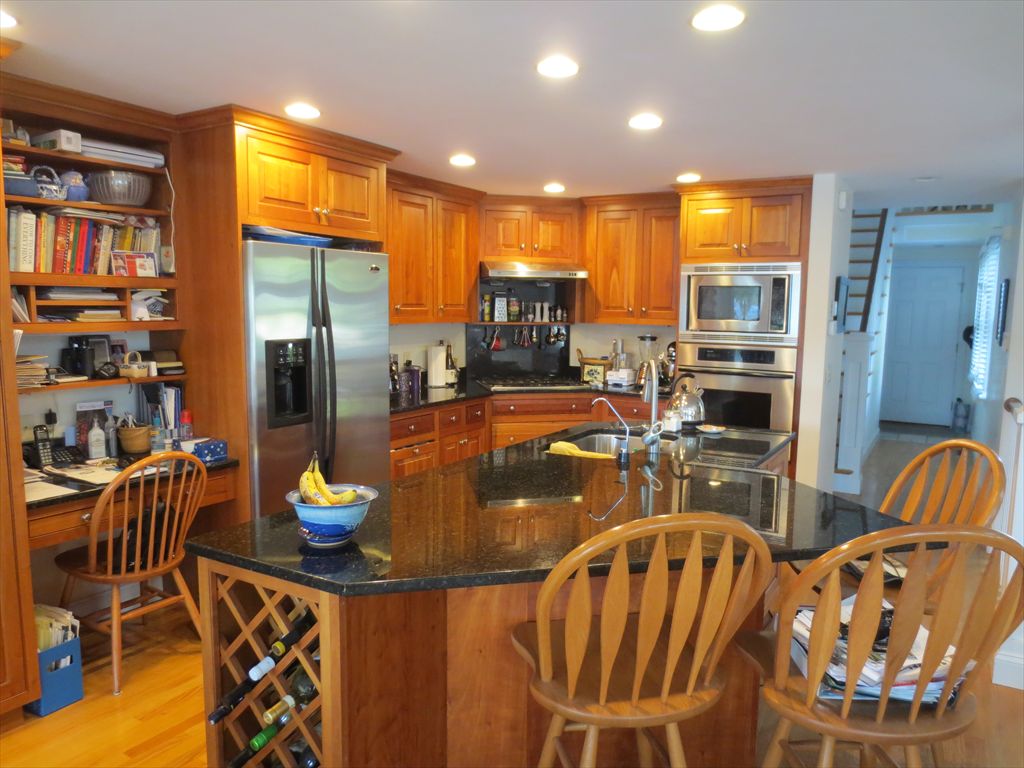 38 Edgewater Drive East, East Falmouth, MA Directions, maps, photos