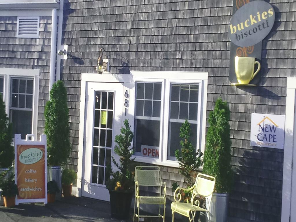 73 Easy Street, Dennis Port, MA Directions, maps, photos and