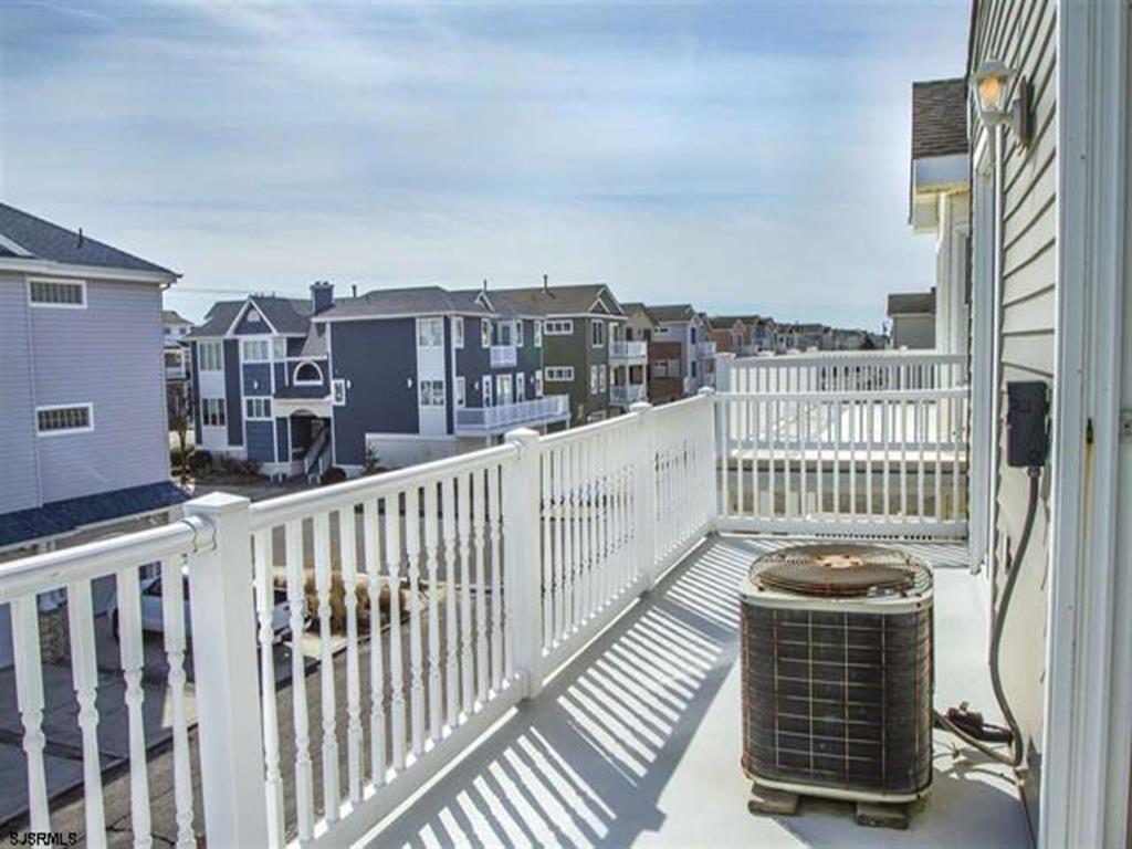 Warning Creating default object from empty value in /home/customer