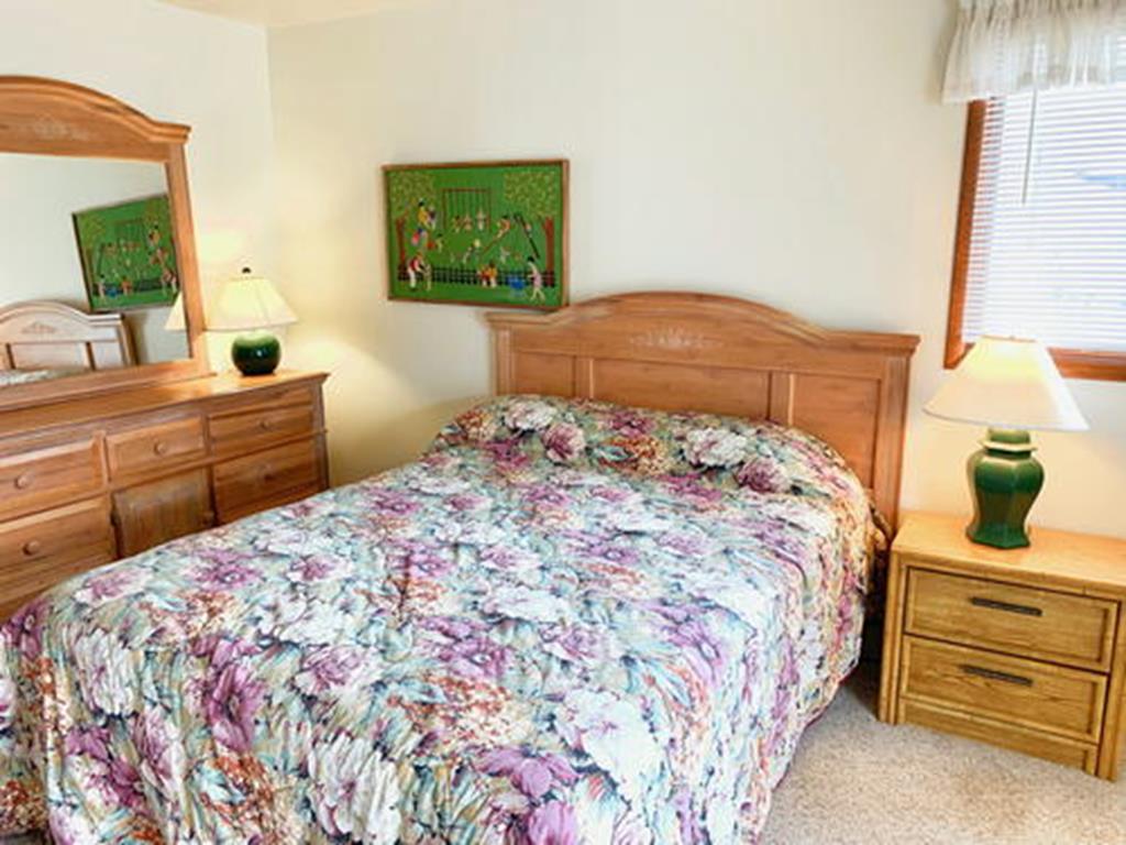 37 74th Street, Sea Isle City (Beach Block)