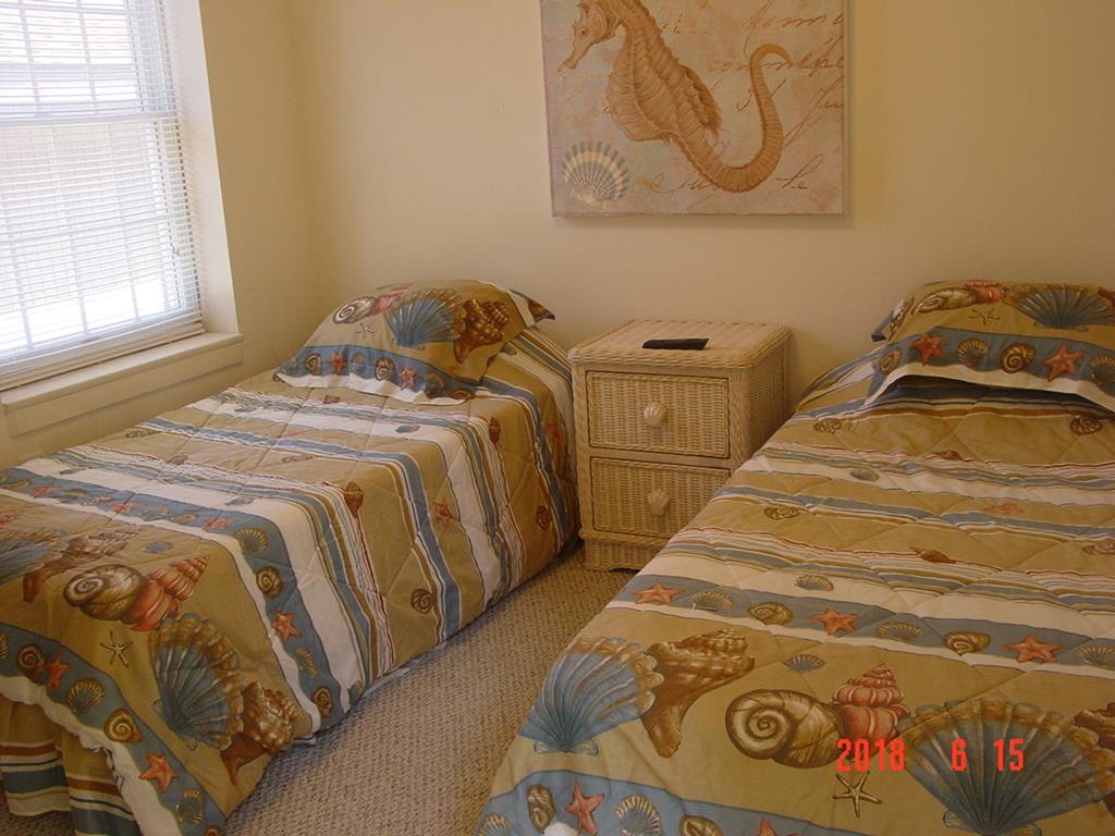 7904 Central Avenue West, Sea Isle City (Center)