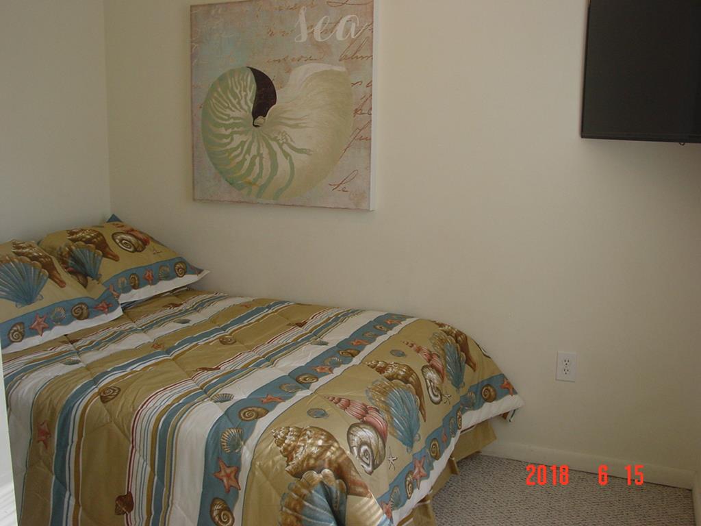 7904 Central Avenue West, Sea Isle City (Center)