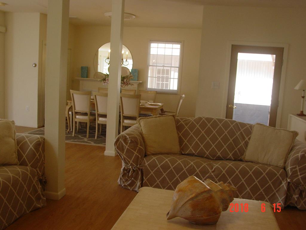 7904 Central Avenue West, Sea Isle City (Center)
