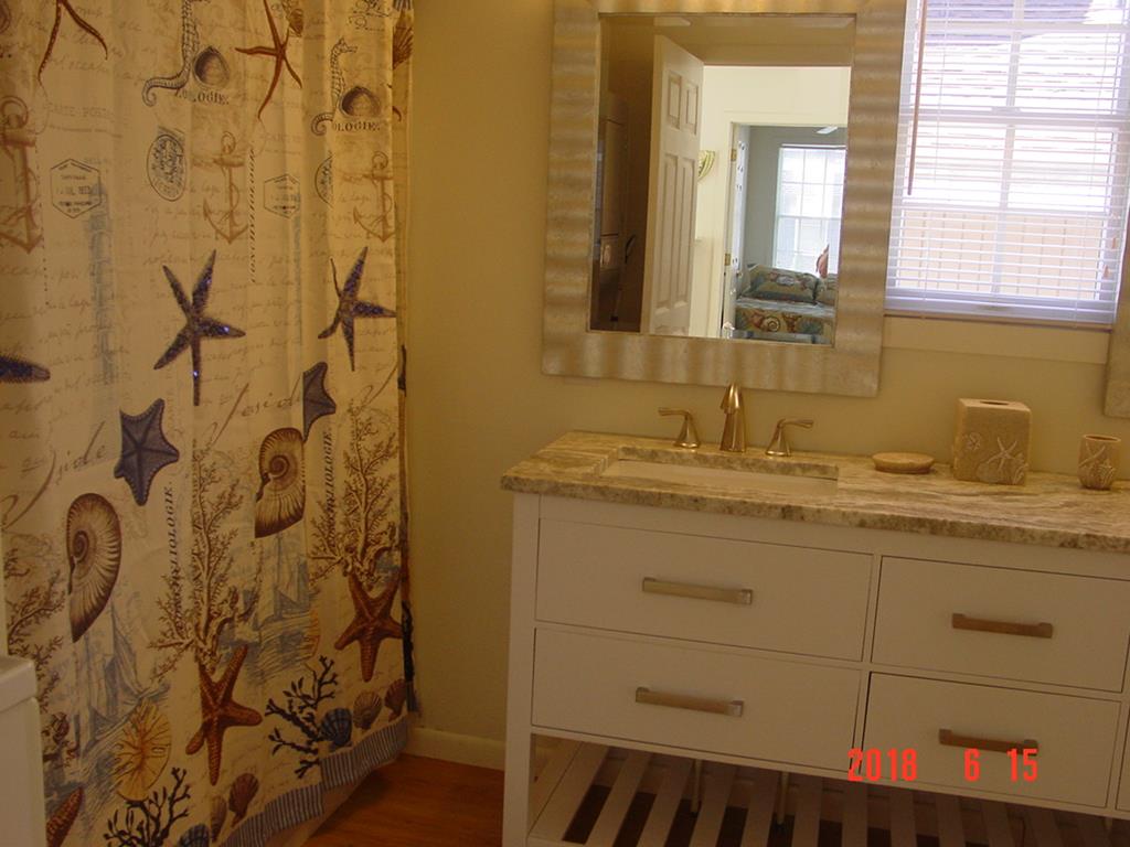 7904 Central Avenue West, Sea Isle City (Center)