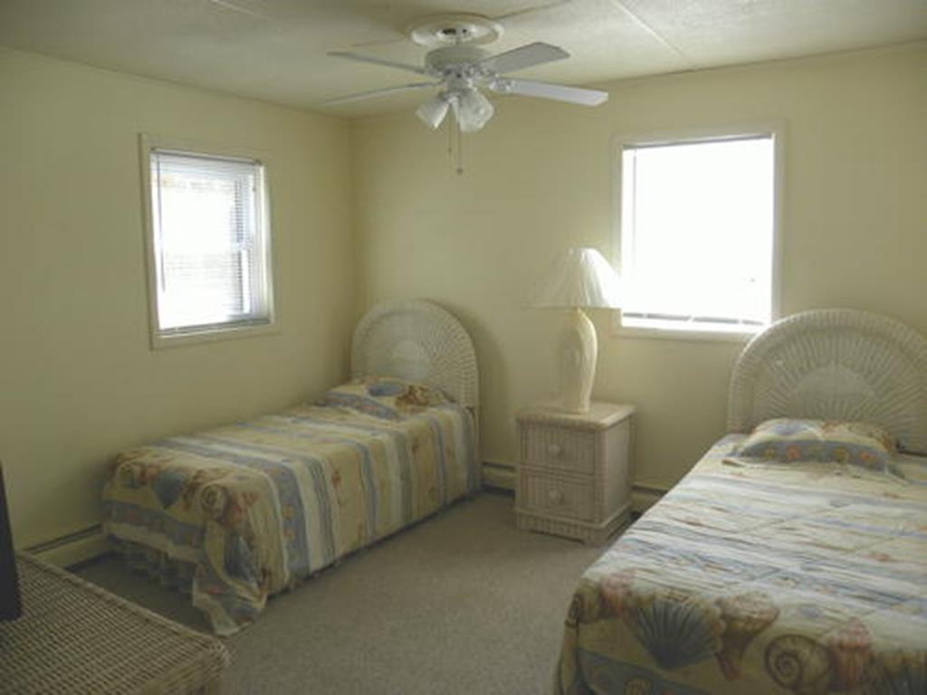 7908 Central Avenue, Sea Isle City (Center)