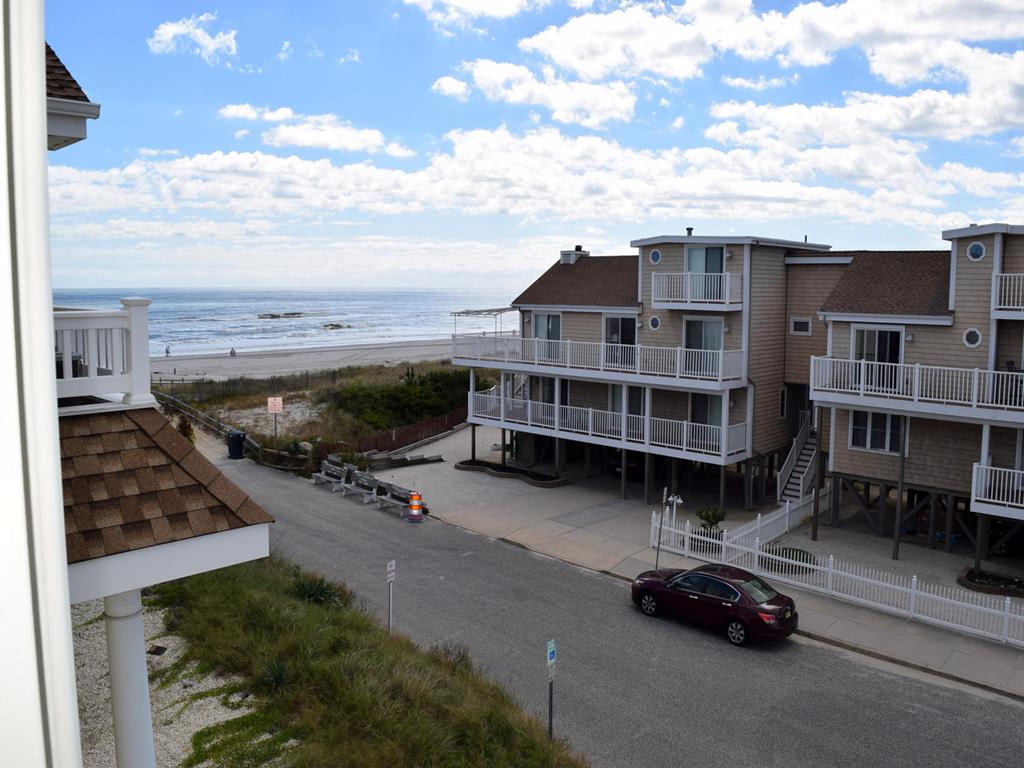 7415 Pleasure Avenue., Sea Isle City (Beach Front)