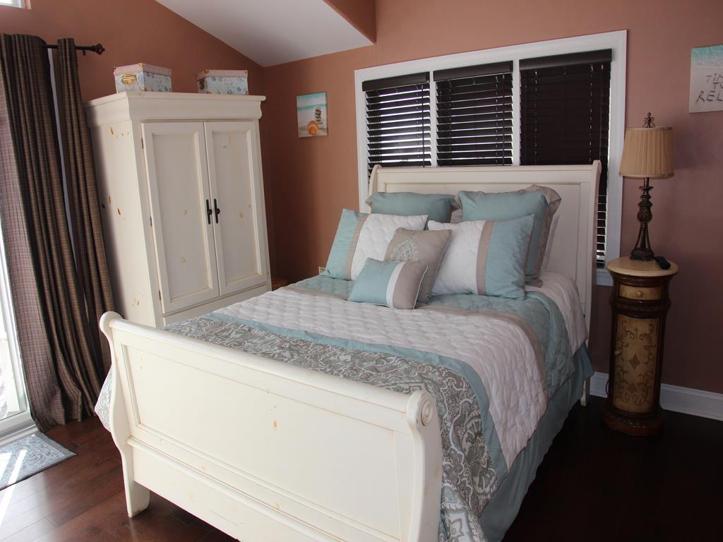 6705 Pleasure Avenue, Sea Isle City (Beach Front)