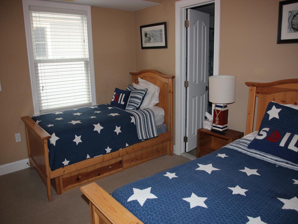 6705 Pleasure Avenue, Sea Isle City (Beach Front)