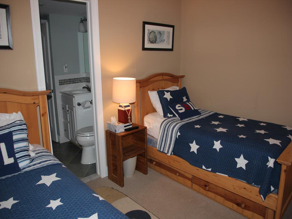 6705 Pleasure Avenue, Sea Isle City (Beach Front)