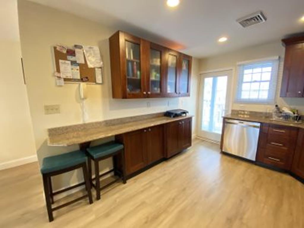 6801 Pleasure Avenue, Sea Isle City (Beach Front)