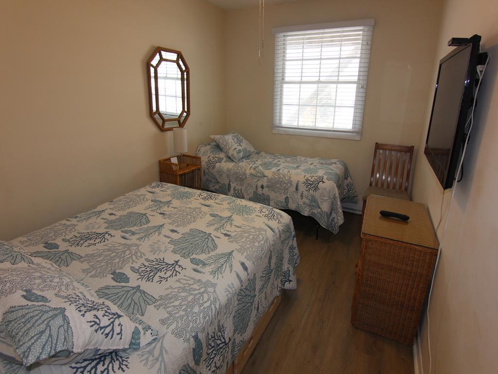 6801 Pleasure Avenue, Sea Isle City (Beach Front)