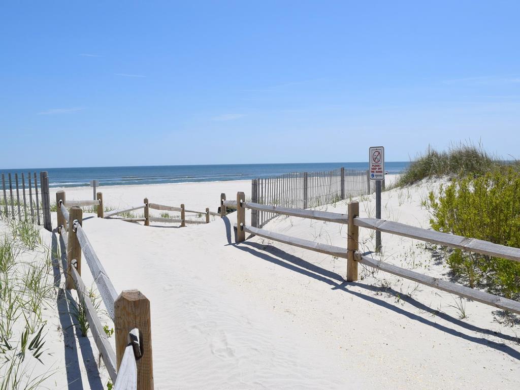 6801 Pleasure Avenue, Sea Isle City (Beach Front)