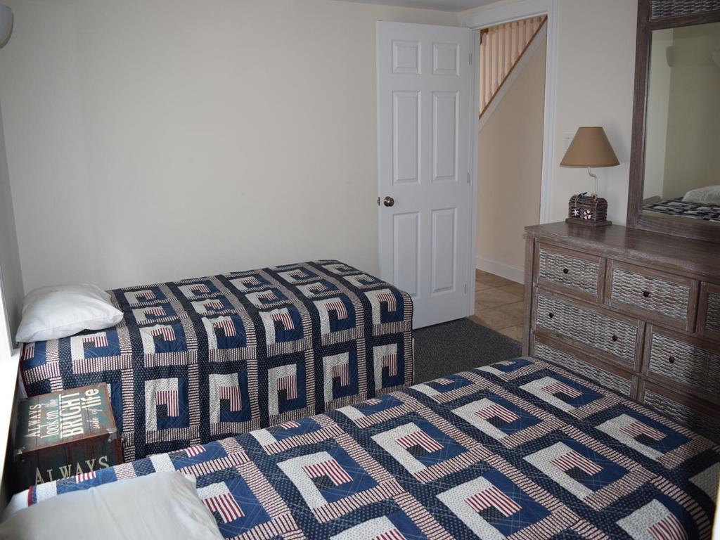 6603 Pleasure Avenue, Sea Isle City (Beach Front)