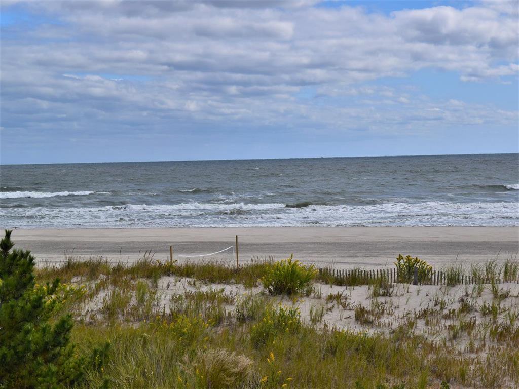 6603 Pleasure Avenue, Sea Isle City (Beach Front)