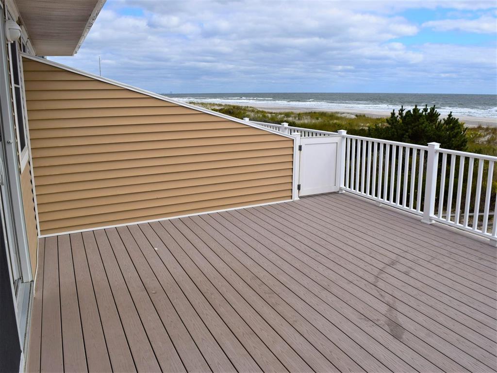 6603 Pleasure Avenue, Sea Isle City (Beach Front)