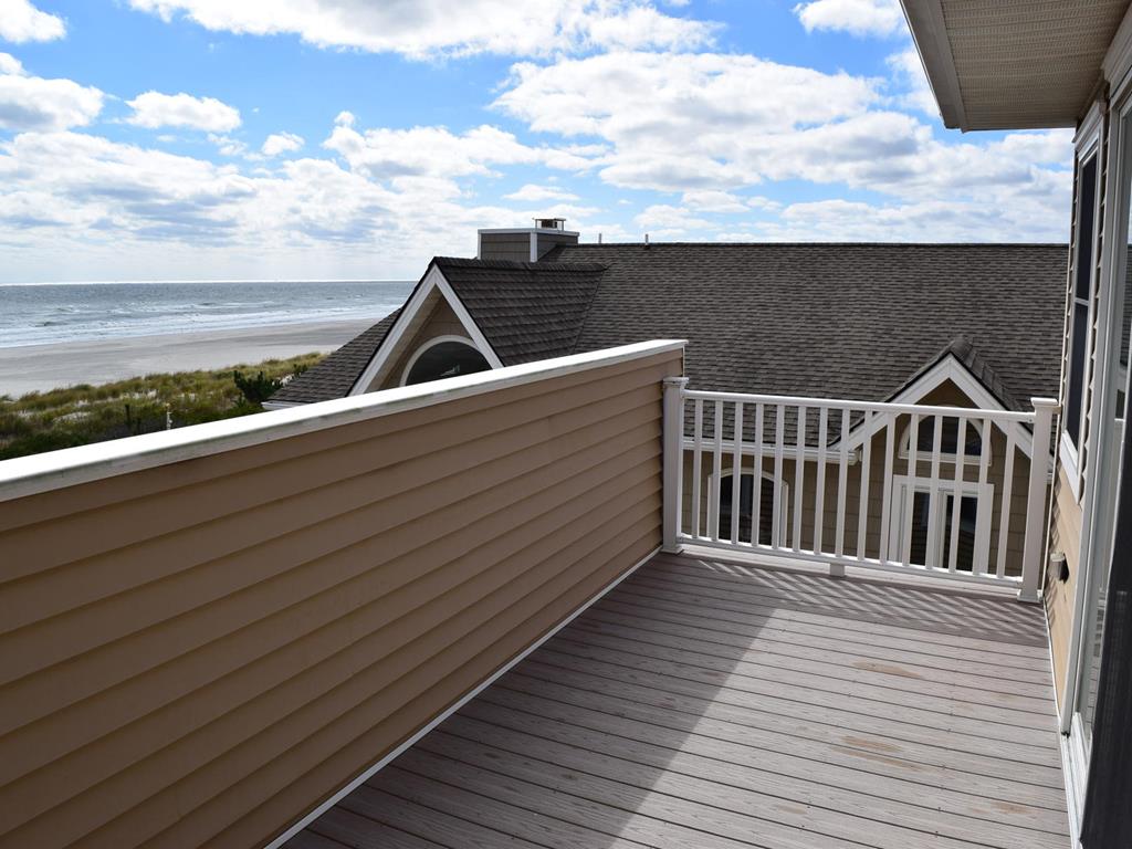 6603 Pleasure Avenue, Sea Isle City (Beach Front)