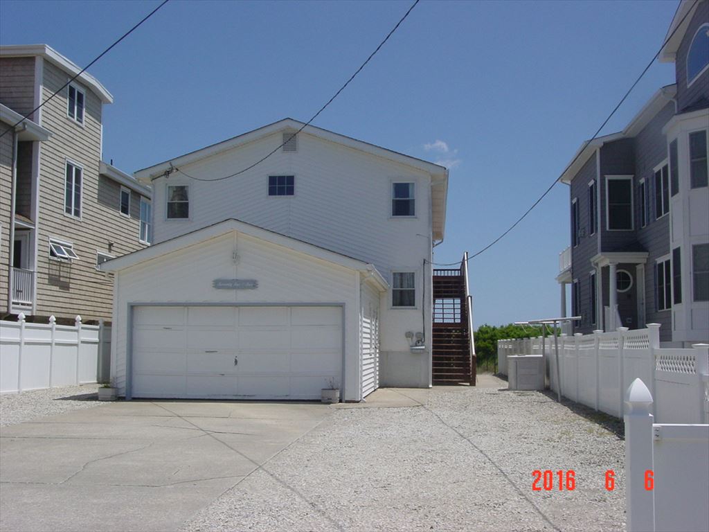 7505 Pleasure Avenue, Sea Isle City (Beach Front)