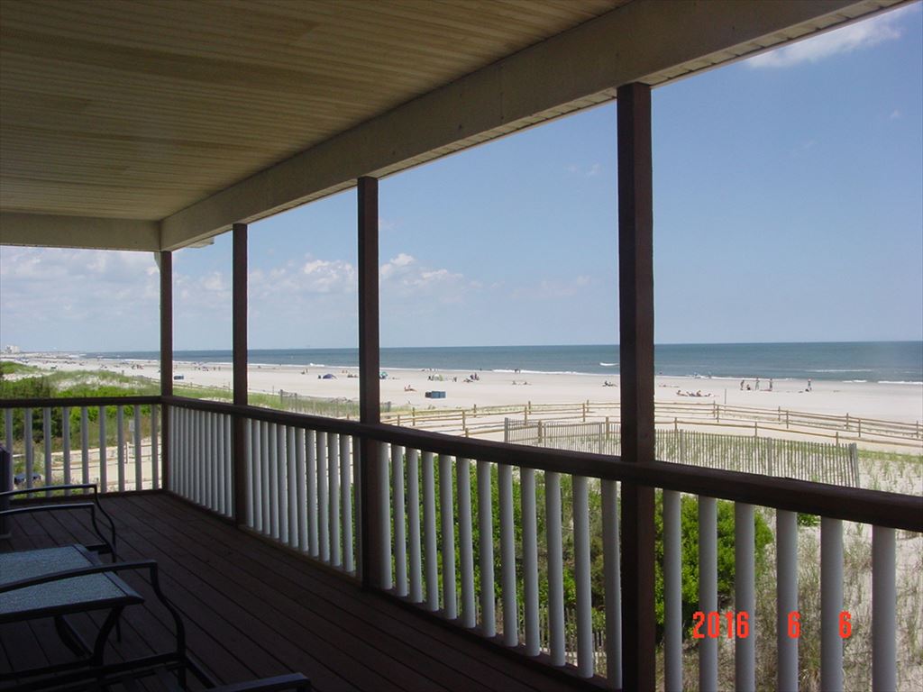 7505 Pleasure Avenue, Sea Isle City (Beach Front)