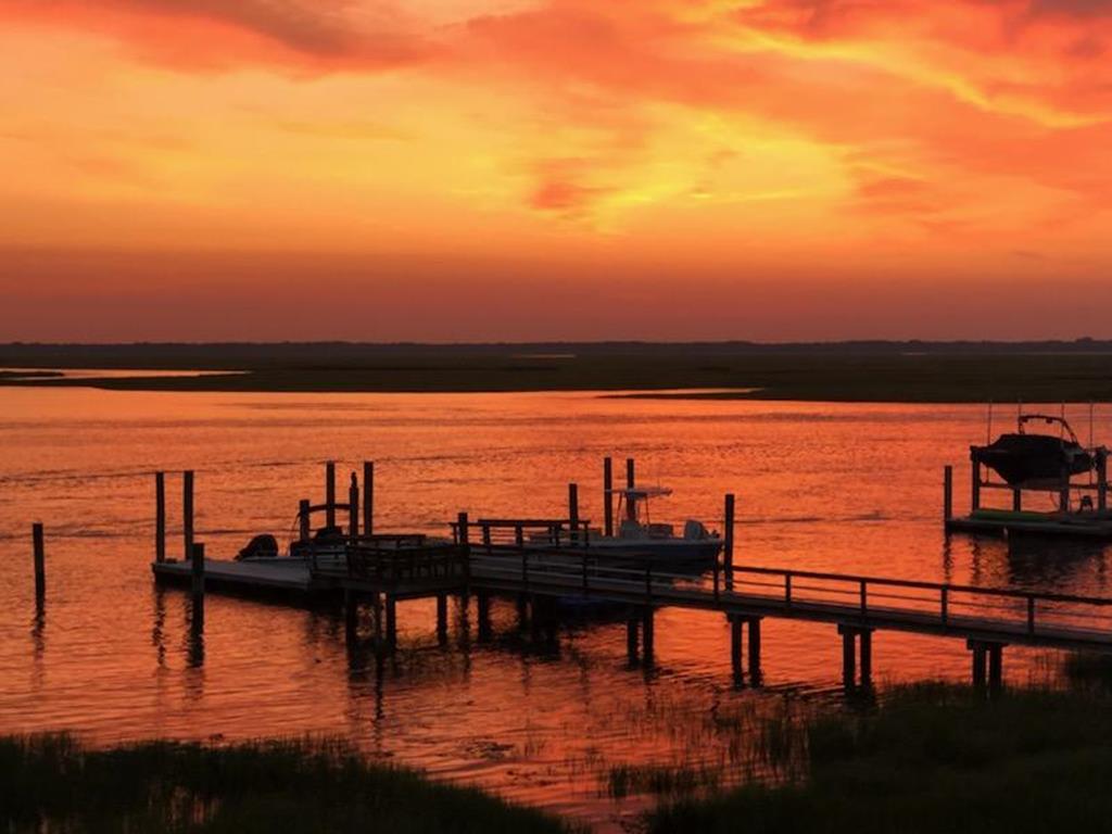 8403 Sounds Avenue, Sea Isle City (Bay Front)
