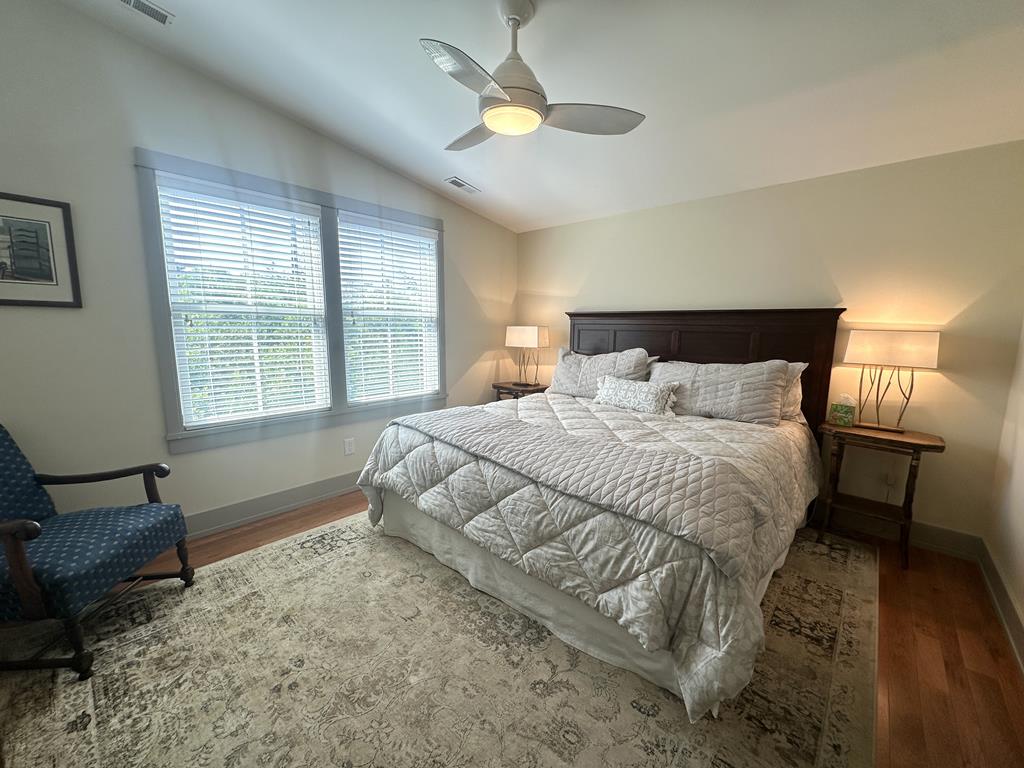 NATURE LOVERS AND PET OWNERS | Photo 13