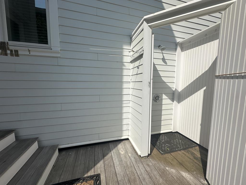 NATURE LOVERS AND PET OWNERS | Photo 19