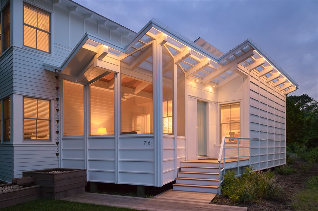 NATURE LOVERS AND PET OWNERS | Photo 5