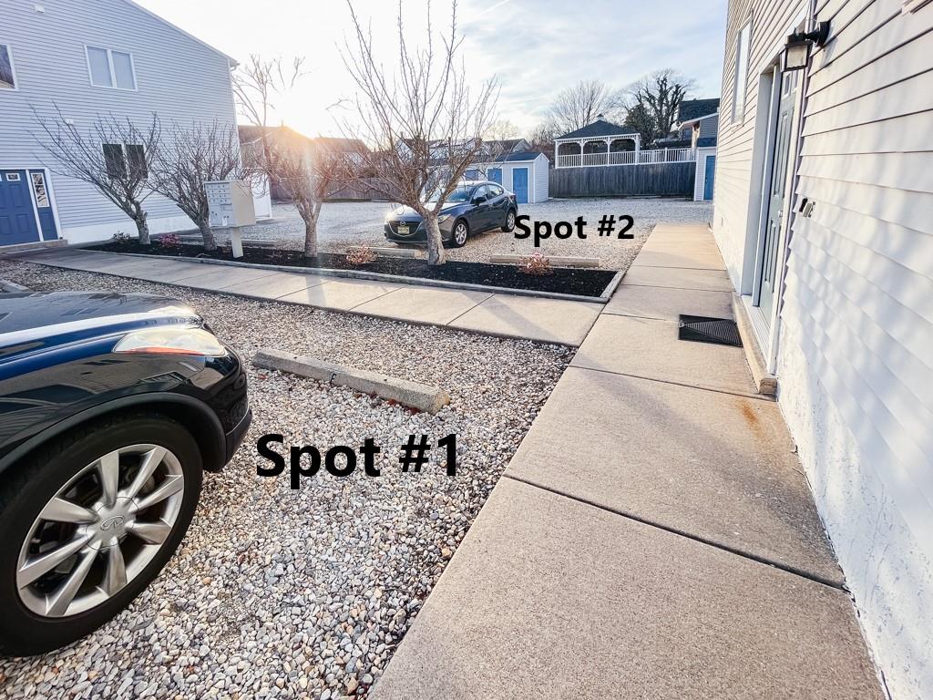 Newly Renovated Modern Condo | Photo 22