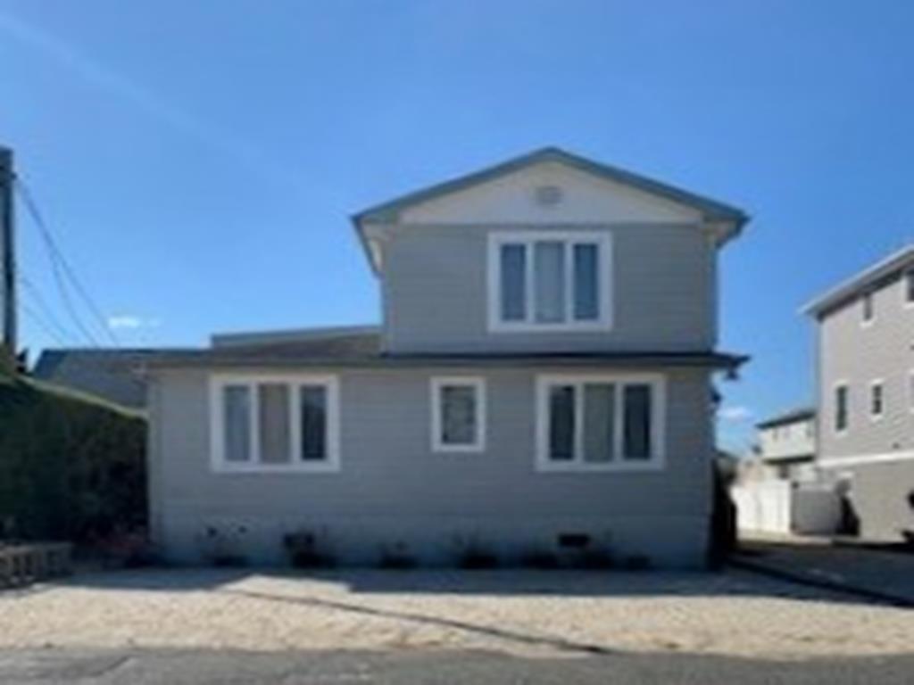 16 E. Hobart Avenue, Beach Haven Crest