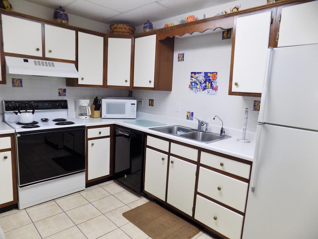 Goldbeaten Place 1st Floor | Photo 8