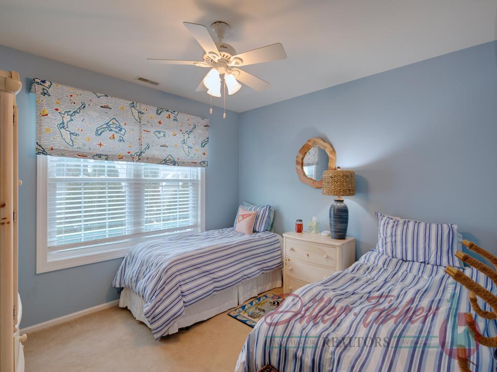 6537 Ocean Drive, Avalon (Center)