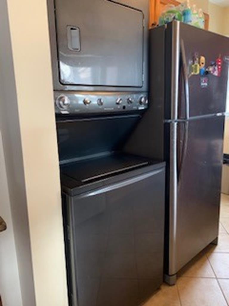 23 E Herbert Avenue, Peahala Park (Ocean Side)