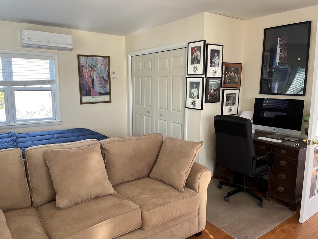 23 E Herbert Avenue, Peahala Park (Ocean Side)