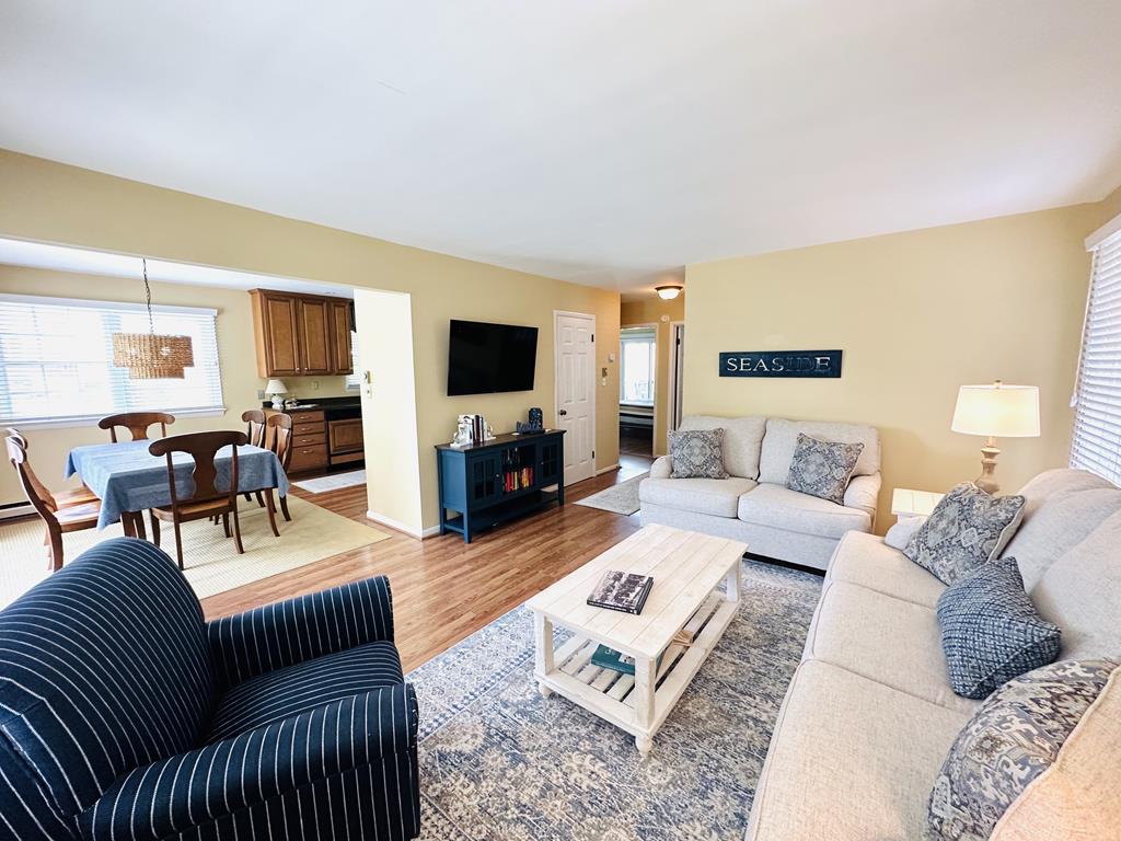 First Floor 196 Broadway | Photo 8