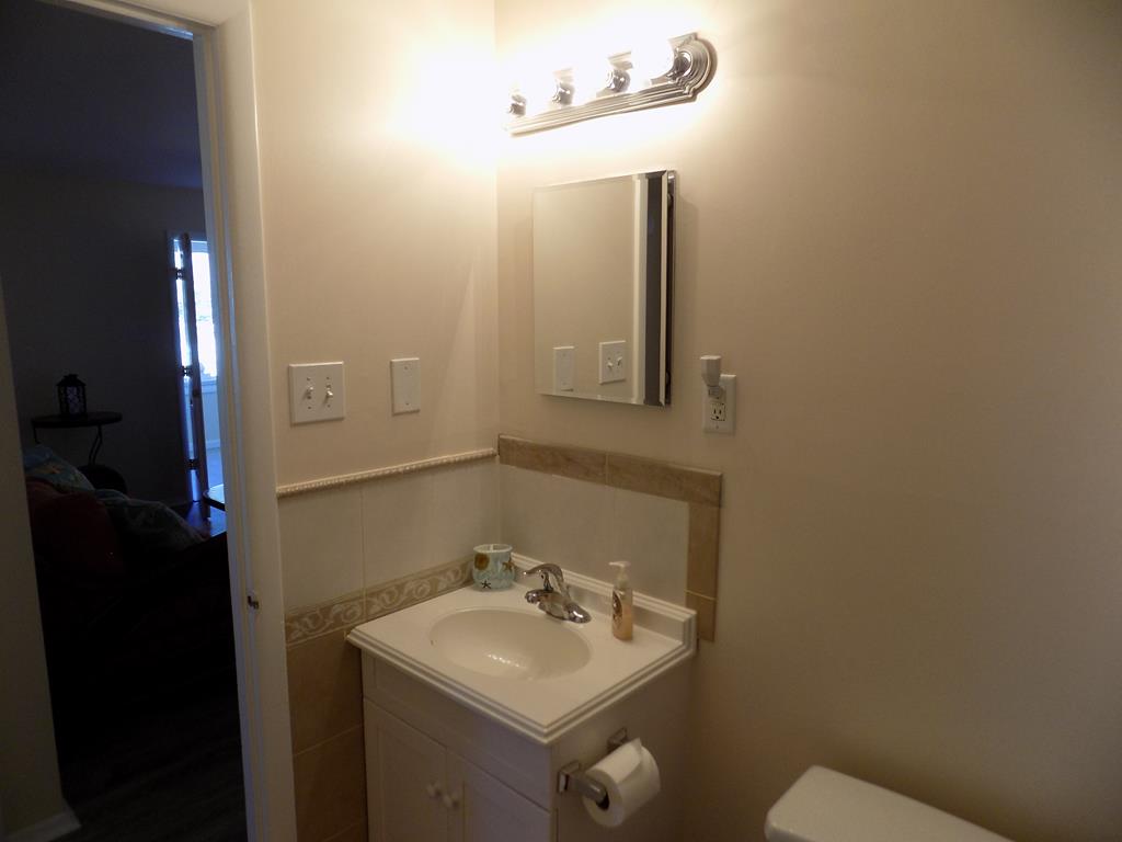 1341 Virginia Avenue Village Green, 4 bedroom! | Photo 14