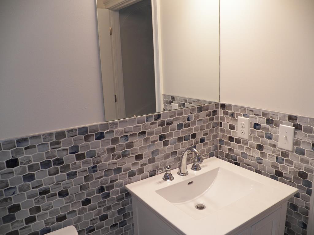 4400 Landis - Picture 