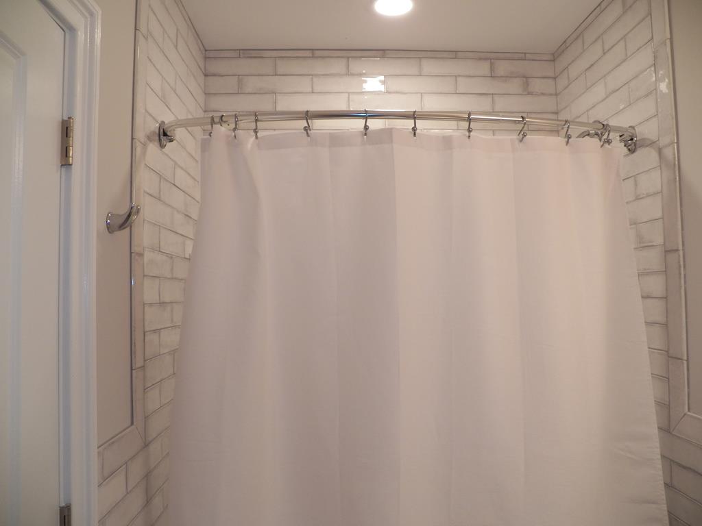 4400 Landis - Picture 