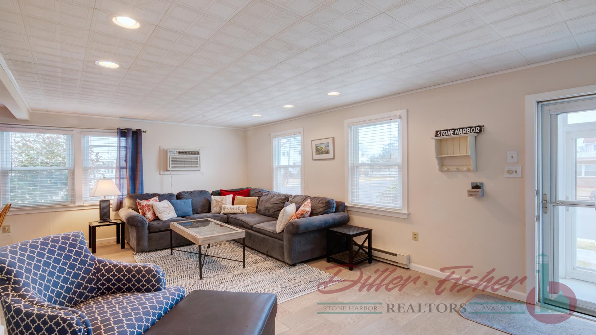 285 102nd Street, Stone Harbor (Mid-Island) - Picture 4