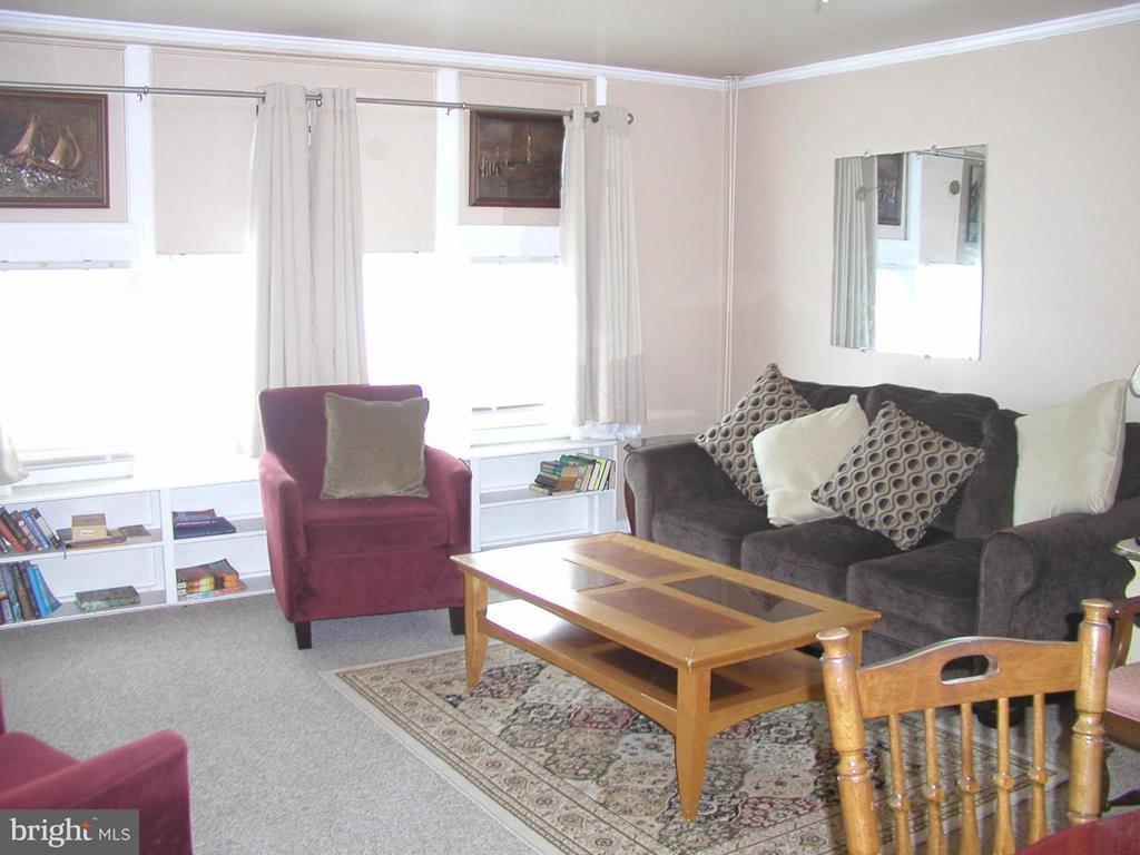 129 E 4th Street, Ship Bottom (Ocean Block)