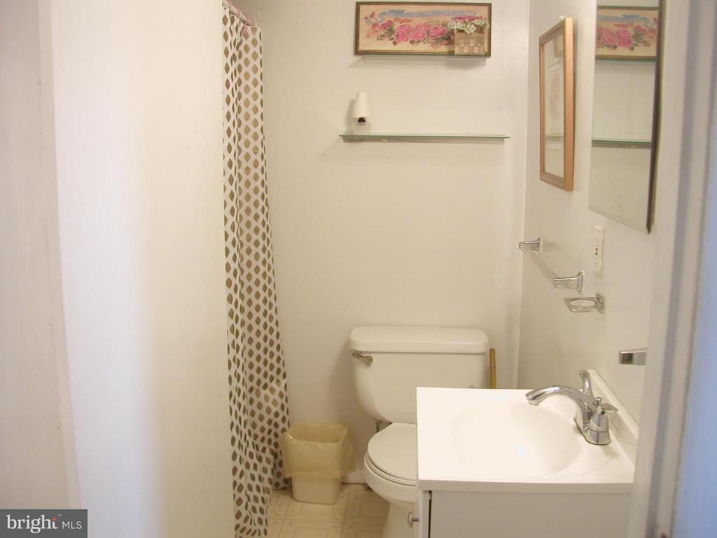 129 E 4th Street, Ship Bottom (Ocean Block)