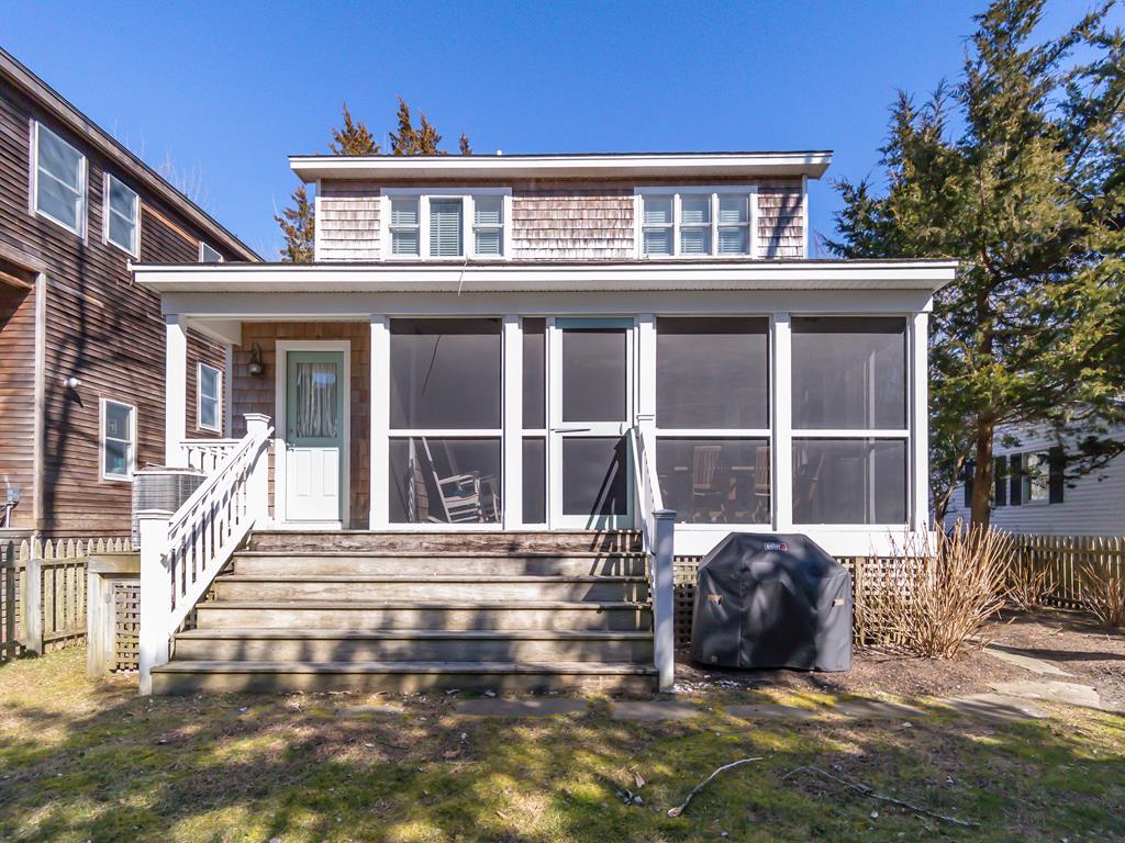 https://realtimerental.com/rrv10/RentalPhotos/1016/1016582.25.jpg