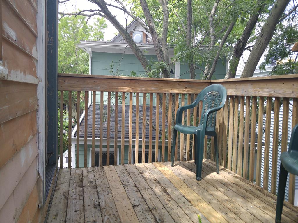https://realtimerental.com/rrv10/RentalPhotos/1016/1016737.1.jpg