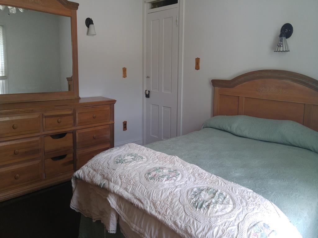 https://realtimerental.com/rrv10/RentalPhotos/1016/1016737.11.jpg