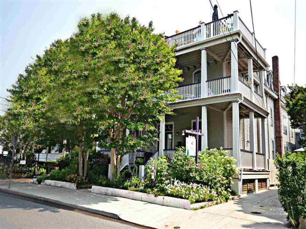 https://realtimerental.com/rrv10/RentalPhotos/1016/1016790.0.jpg
