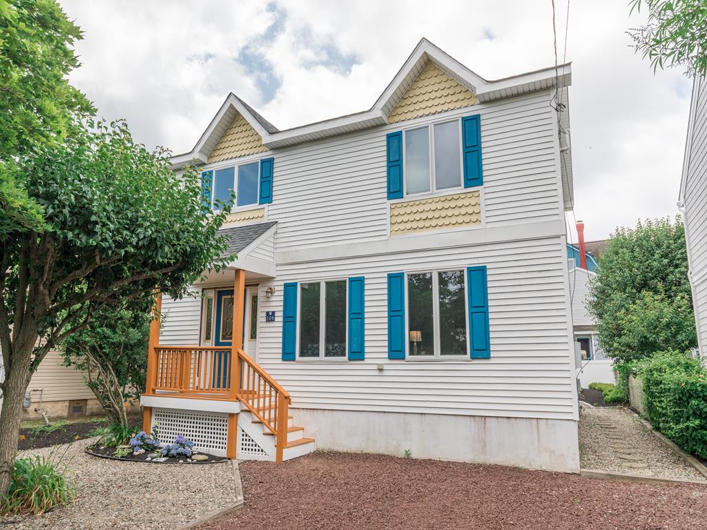 https://realtimerental.com/rrv10/RentalPhotos/1016/1016803.1.jpg