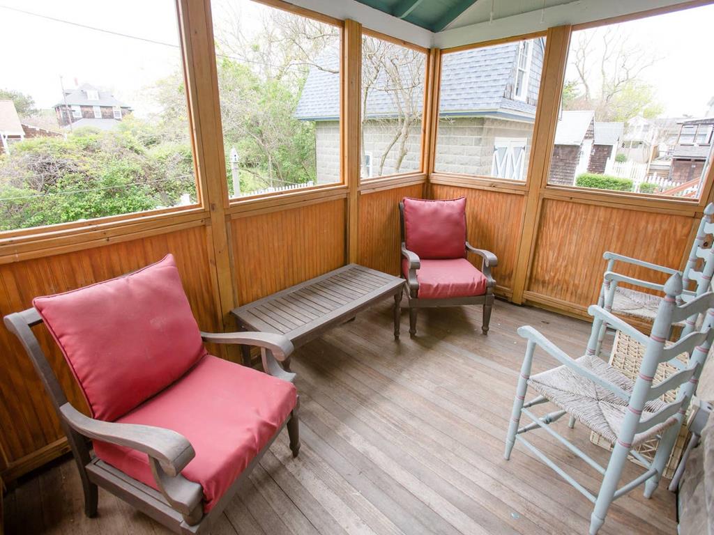 https://realtimerental.com/rrv10/RentalPhotos/1016/1016808.11.jpg