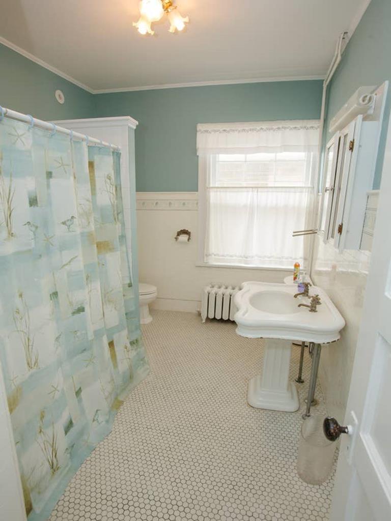 https://realtimerental.com/rrv10/RentalPhotos/1016/1016808.19.jpg