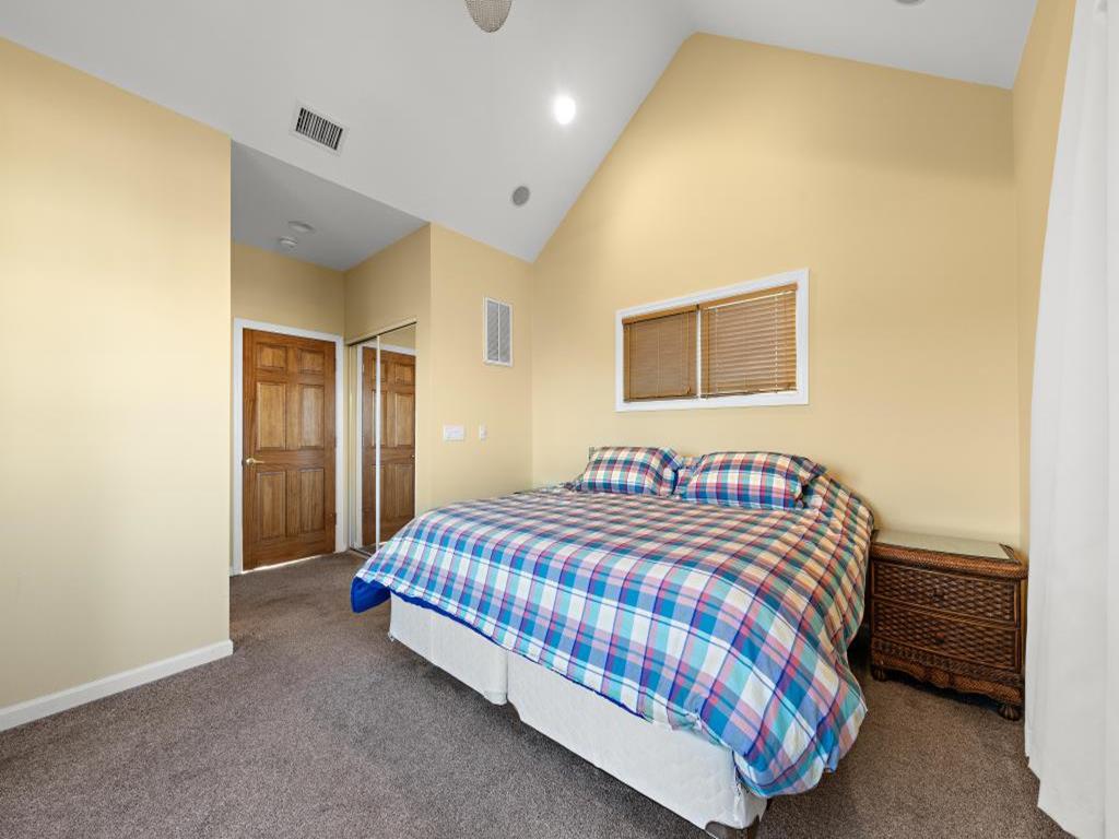 106 Fifth Street, Beach Haven (Ocean Side)