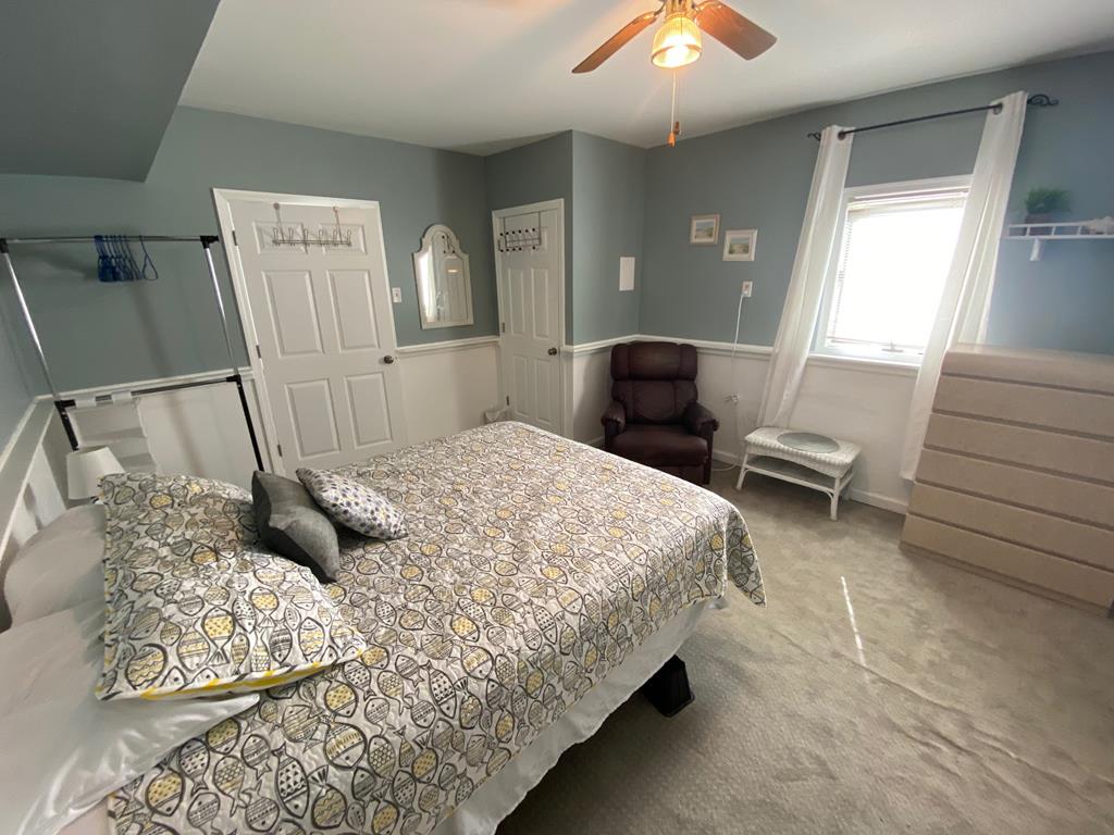 242 40th Street East - Picture 